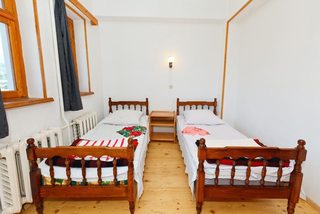 Hotel Apollon Bakoerjani Kamer foto