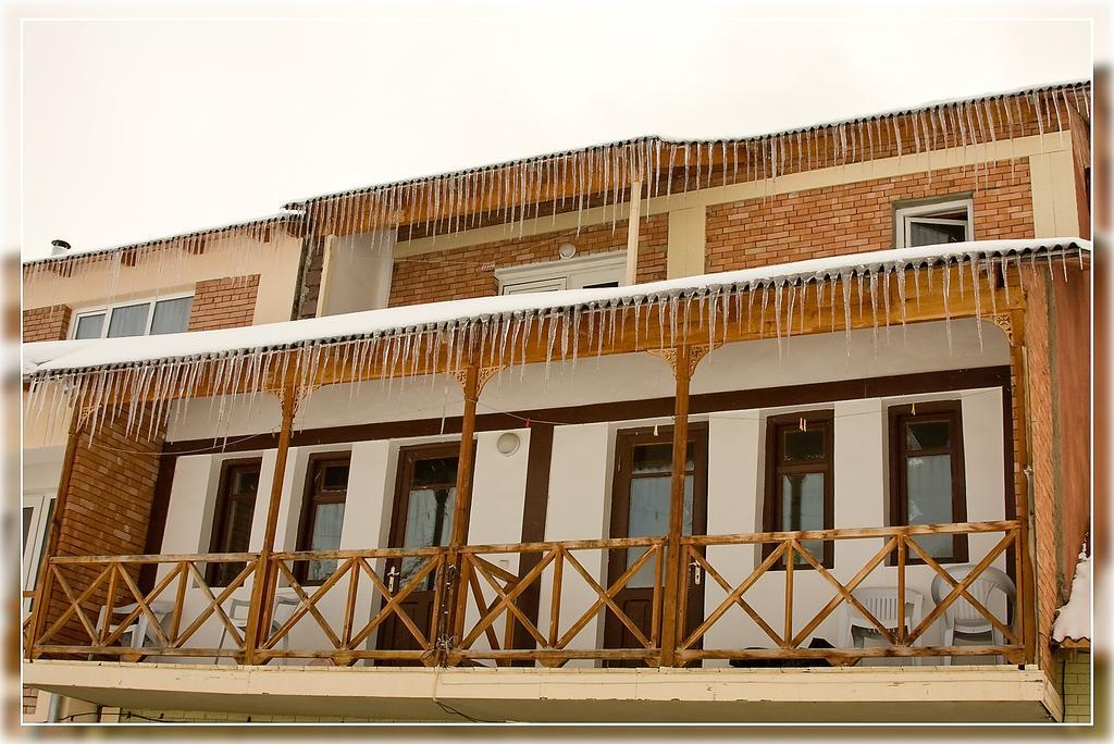 Hotel Apollon Bakoerjani Buitenkant foto
