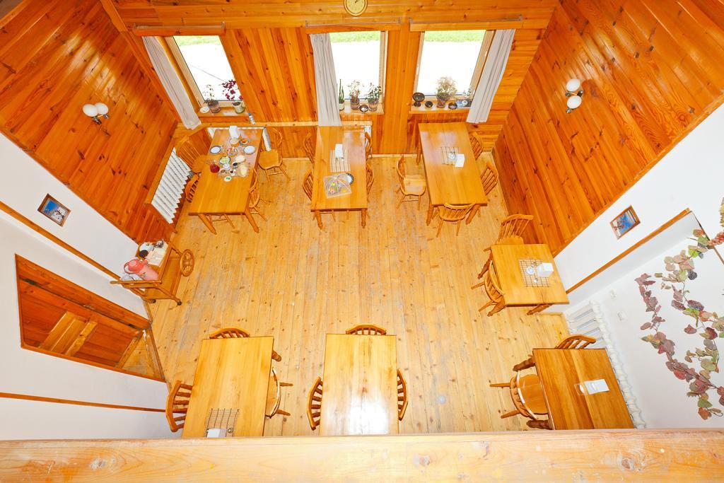 Hotel Apollon Bakoerjani Buitenkant foto